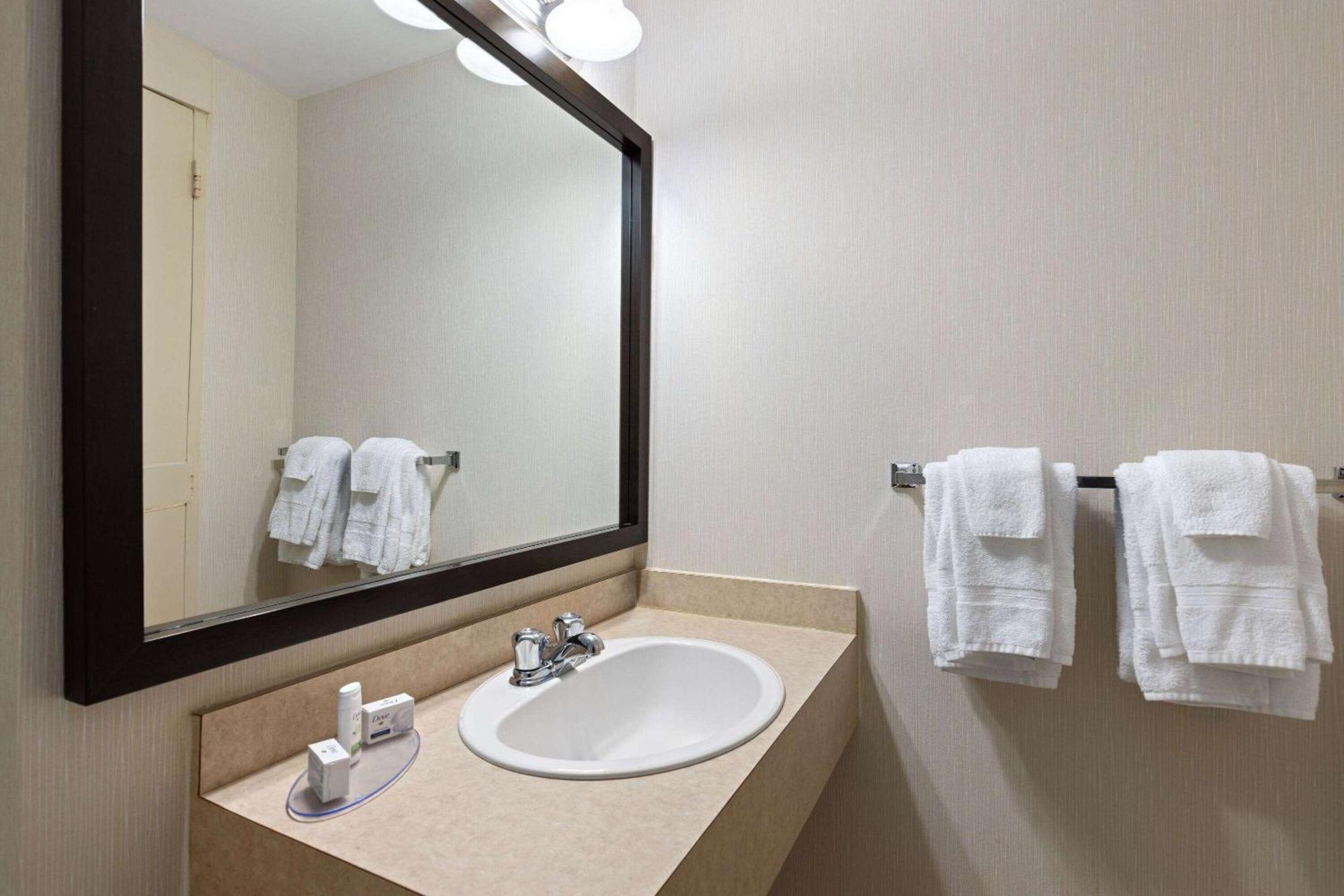 Travelodge By Wyndham Thunder Bay On Extérieur photo