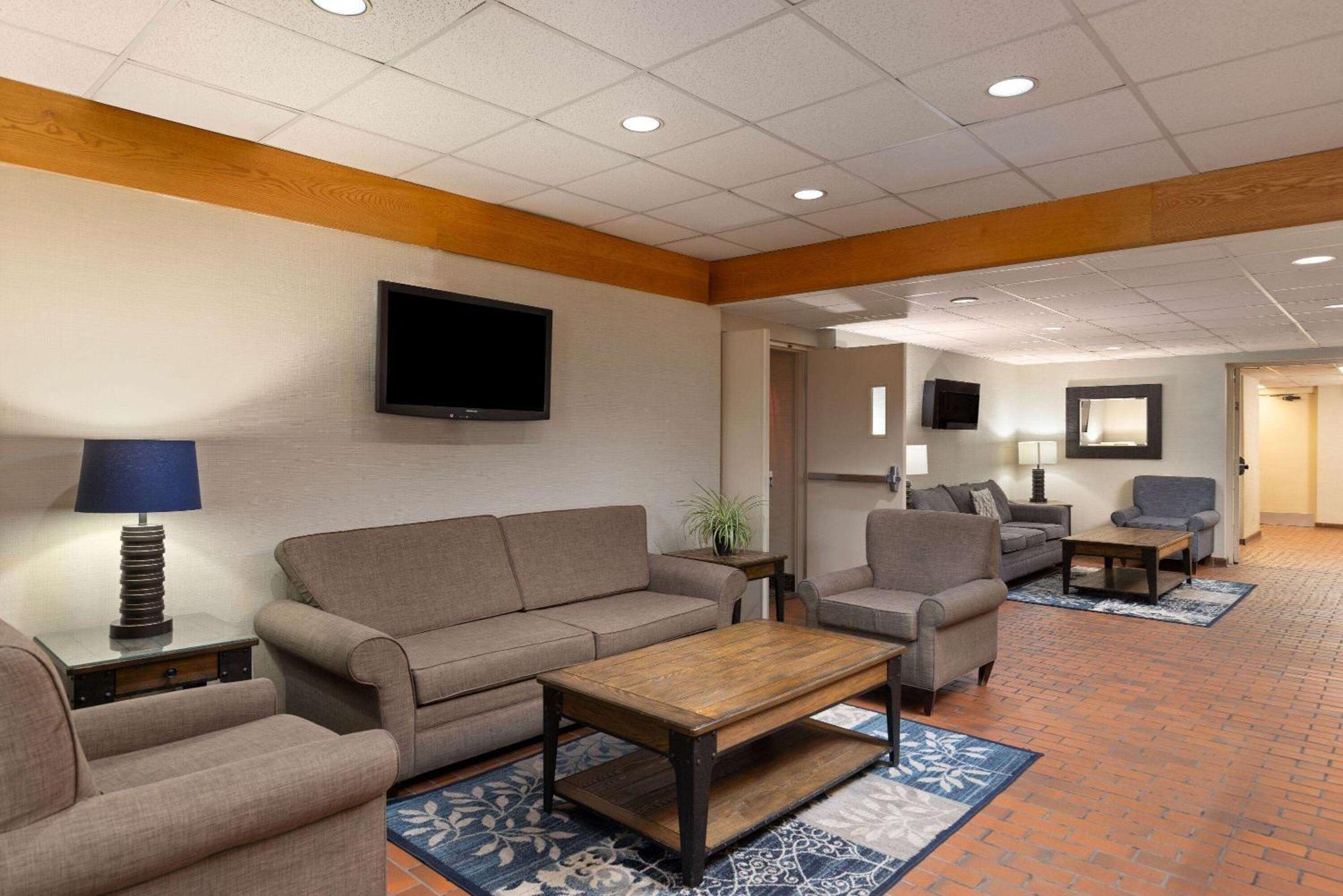 Travelodge By Wyndham Thunder Bay On Extérieur photo